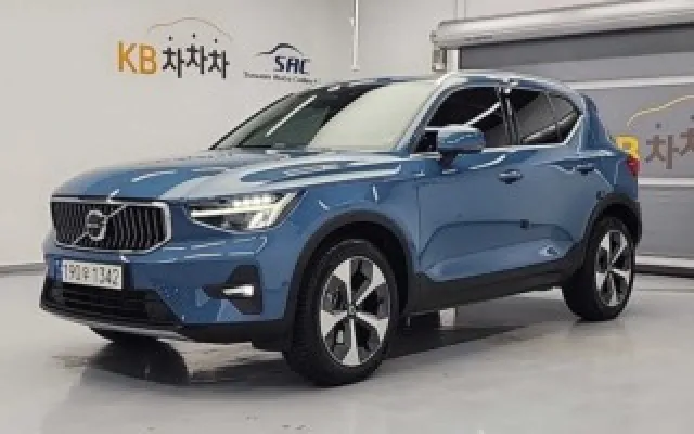 XC40 B4 AWD 얼티메이트 브라이트 볼보 2022/11 20,354km