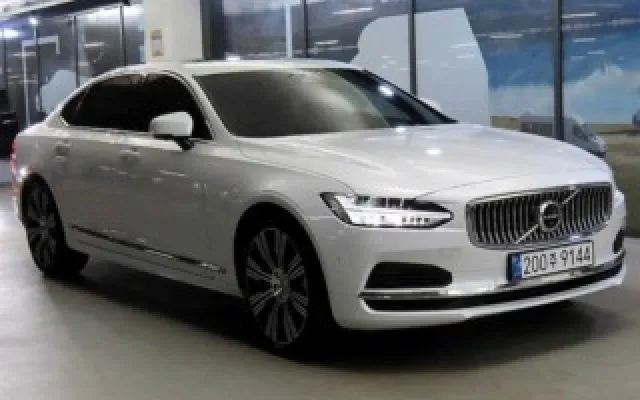 S90 T8 AWD 울트라 볼보 2025/02 21,111km